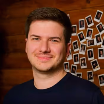 Bartek Rycharski - Co-founder BRAVE.courses